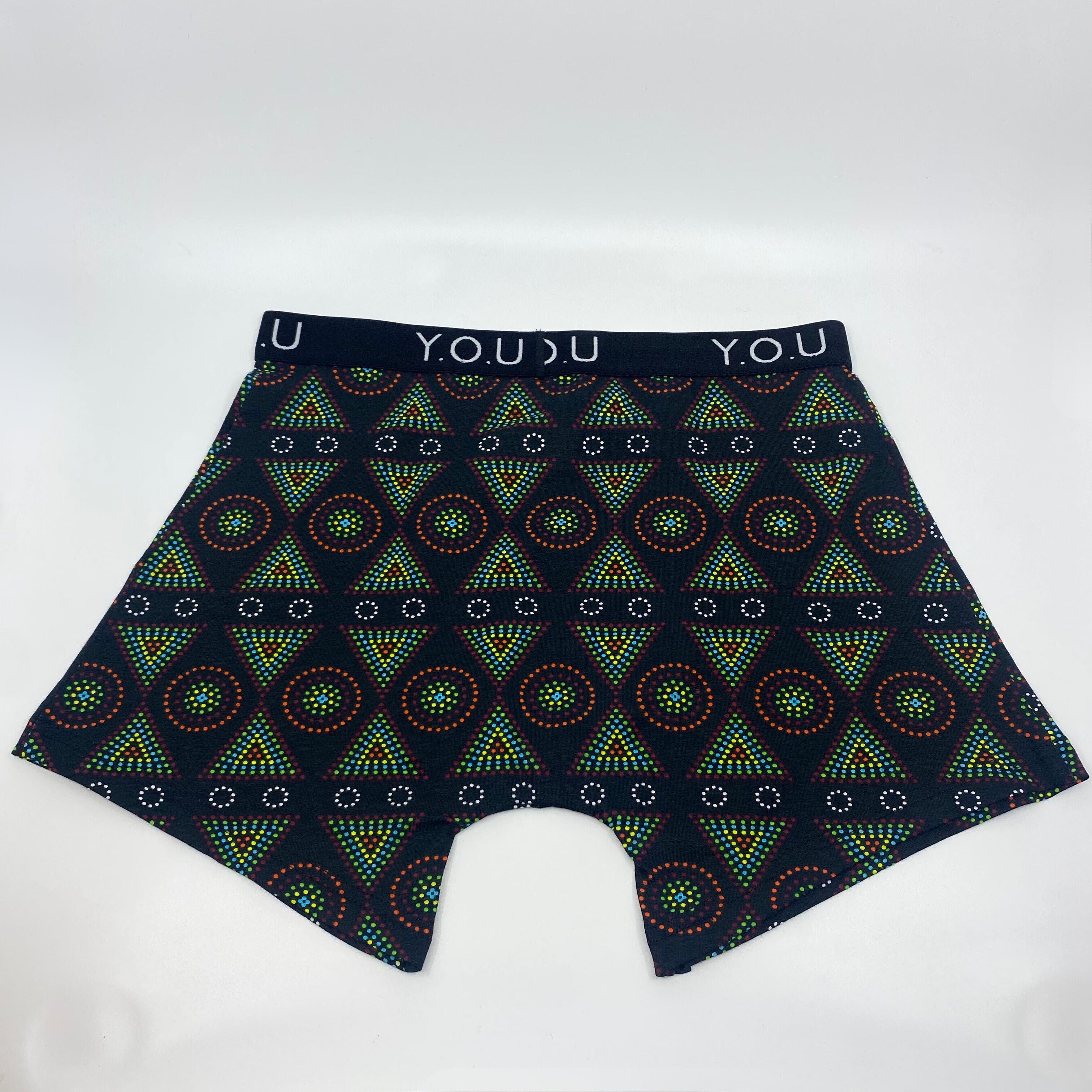 Men’s organic cotton mid-length trunks in Black Mara