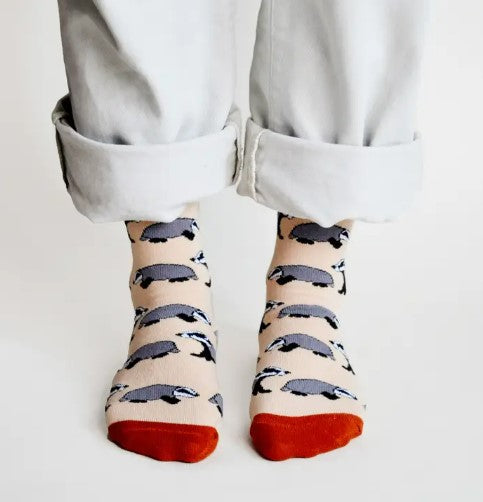 Bare Kind Bamboo Socks - Save the Badgers (beige & red)
