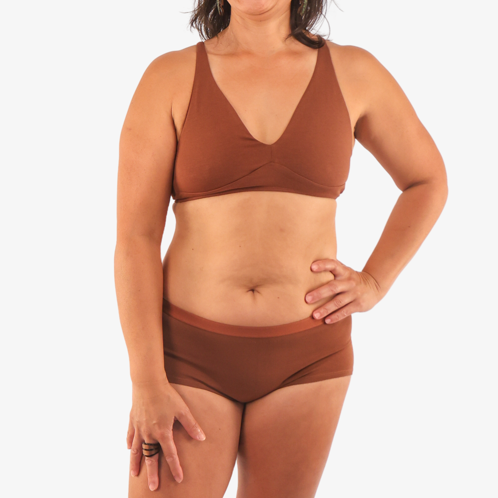 Women's organic cotton matching bralette and boy shorts set - chestnut (mid nude)