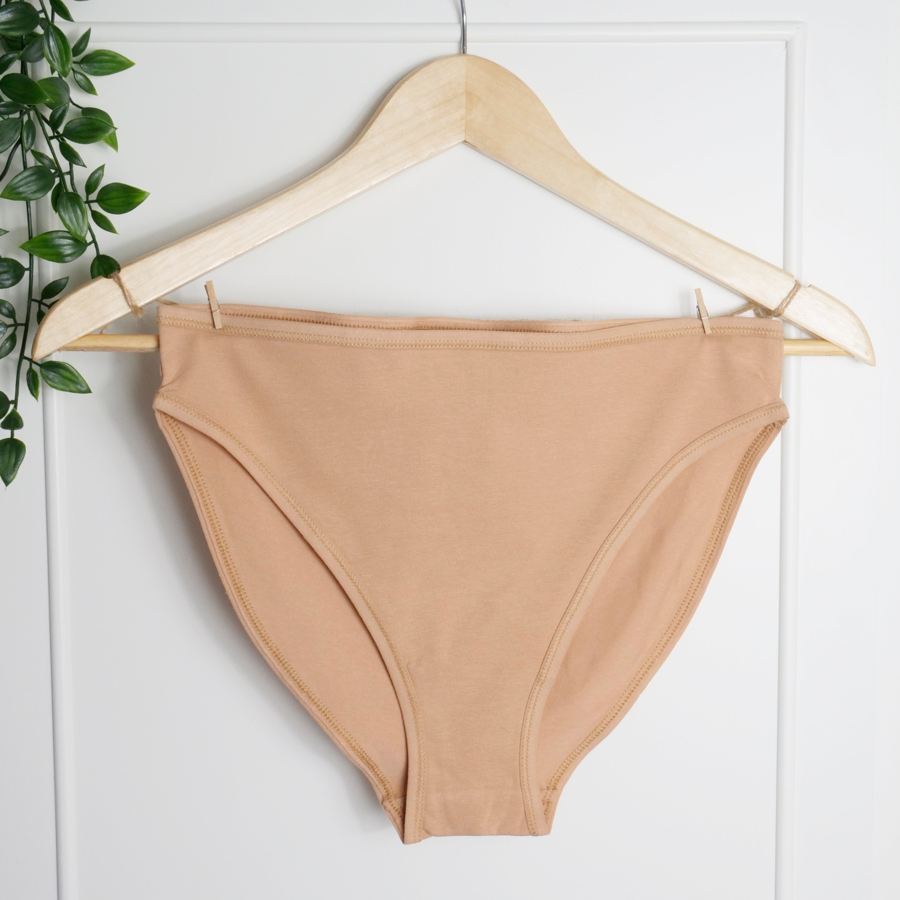 Women's organic cotton mid-rise bikini bottoms in almond