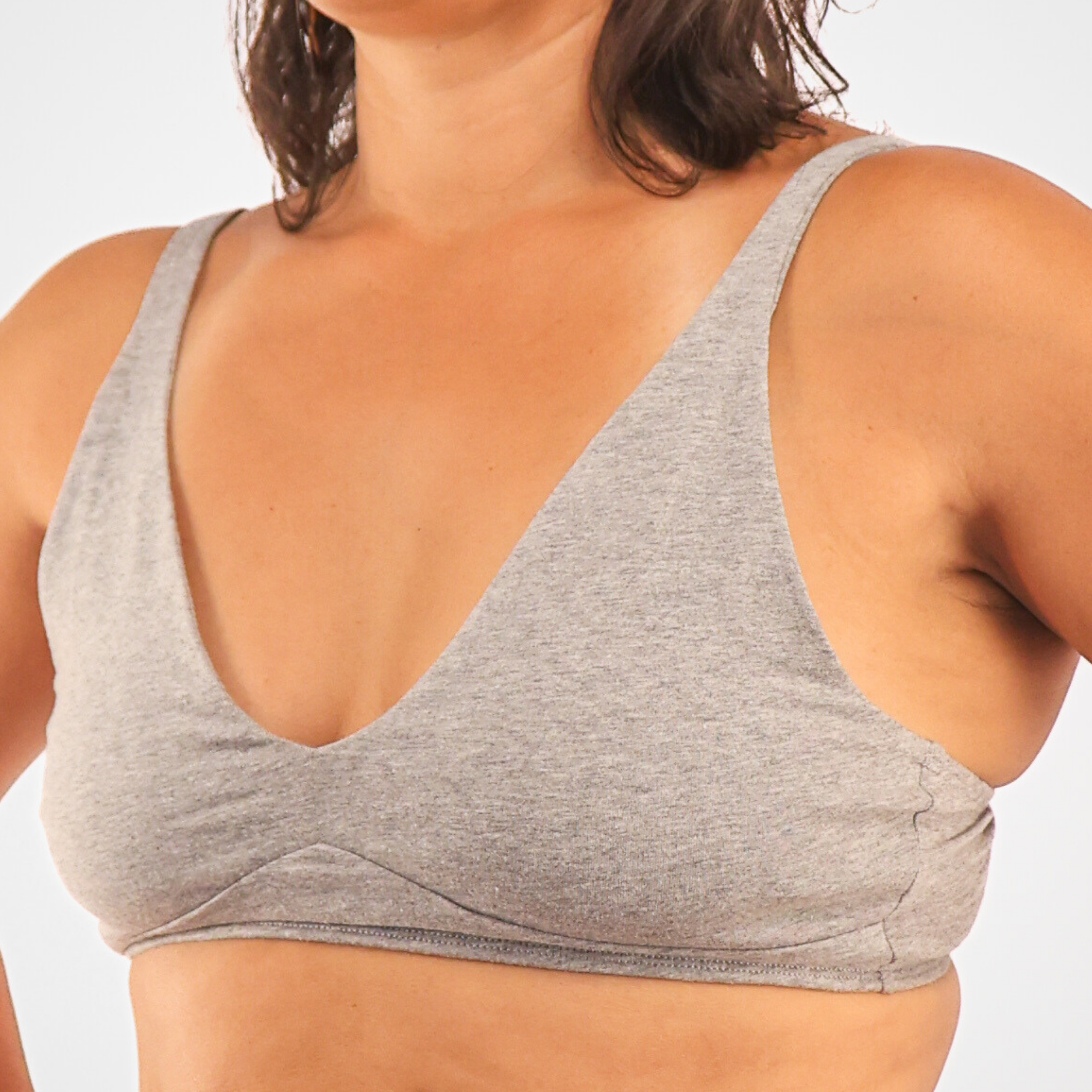 Women's organic cotton bralette in light grey (heather grey)