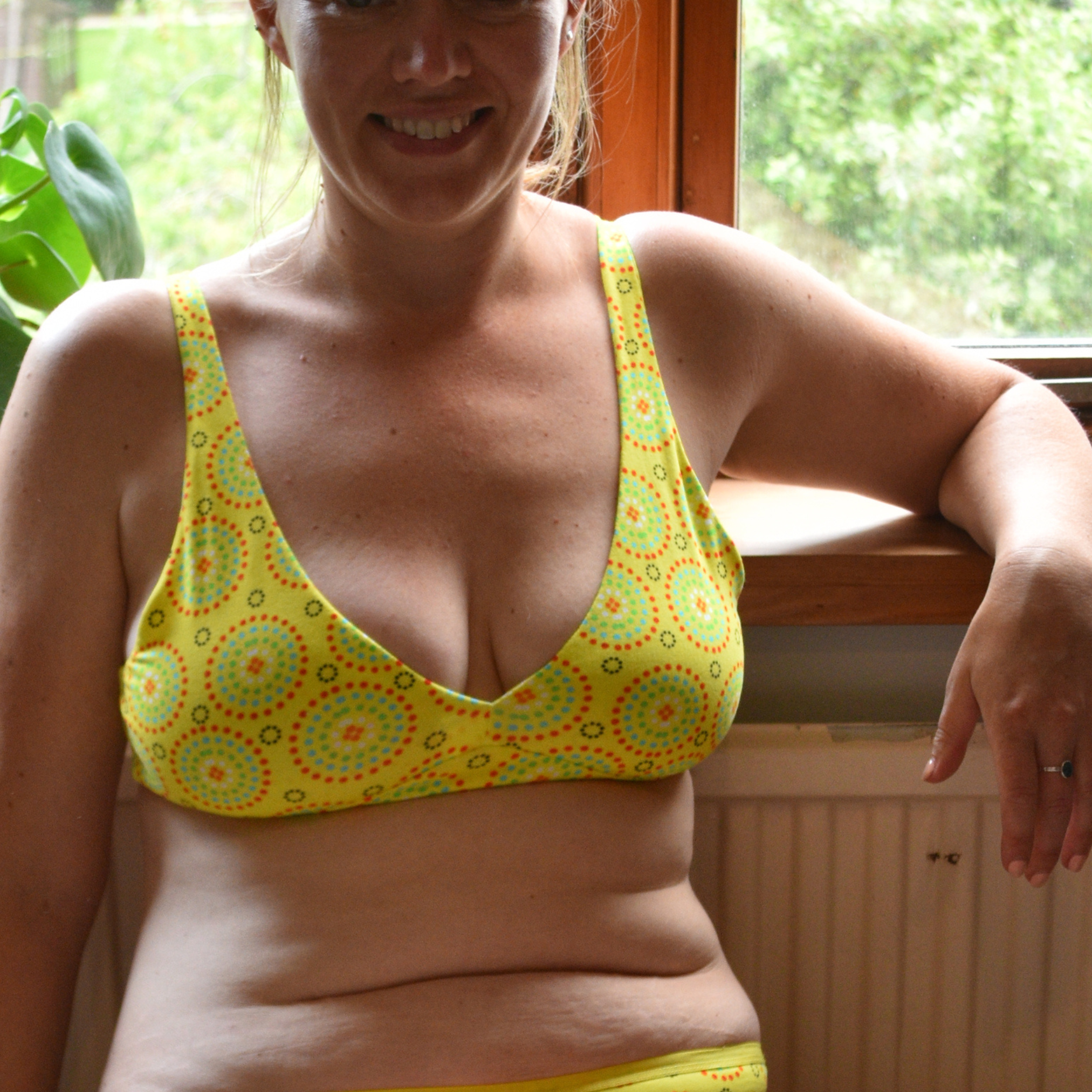 Women's organic cotton bralette - Yellow Mara design